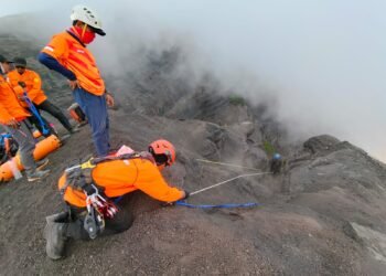 Delapan Hari  Hilang di Rinjani, Mayat Pendaki Jakarta Ditemukan di Dasar Jurang