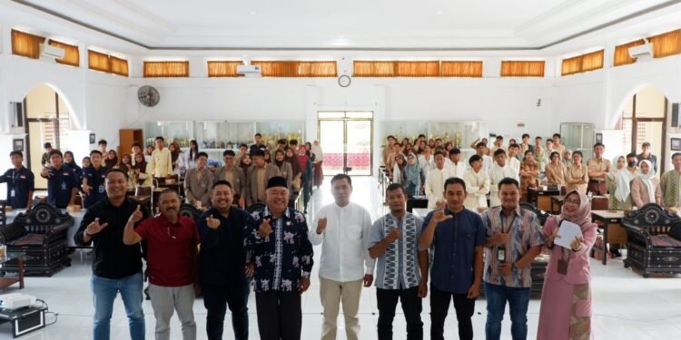 Perwakilan Siswa 21 SMA/SMK Se Kota Mataram Ikuti Pelatihan Jurnalistik dan Literasi Digital Journalist Academy 2024