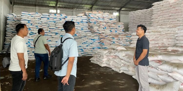 Reskrim Polres Lotim Sambangi Gudang Distributor Pupuk Bersubsidi