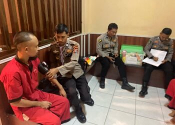 Awal Ramadhan Tahanan Polda NTB Dibagikan Vitamin Gratis