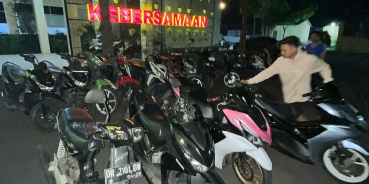 Kumat Penyakit Balap Liar Remaja di Lombok Tengah