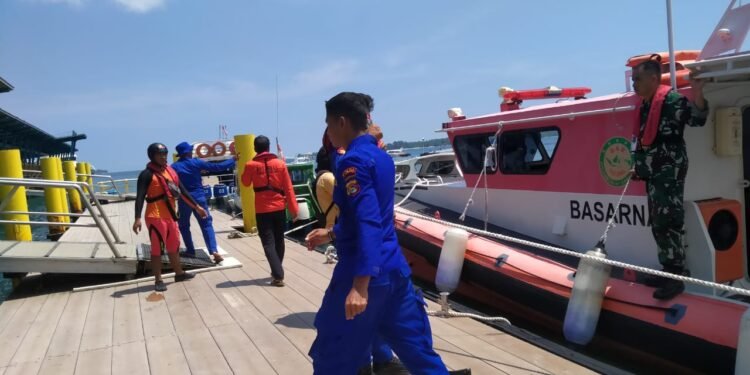 Kapal Nelayan Membawa 1,5 ton Ikan Kerapu Terbakar di Gili  Trawangan
