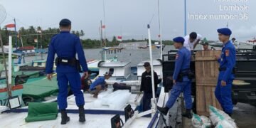 Amankan Wilayah Pesisir, Pol Airud Polda NTB Gelar Patroli