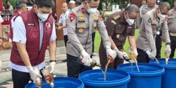 Polda NTB Musnahkan 2,9 Kg Sabu, Ratusan Gram Ganja dan Ribuan Botol Miras
