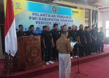Bupati Sumbawa Sentil Wartawan, Junjung Tinggi Kode Etik Jurnalistik