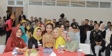 Polres Lombok Utara Salurkan 1000 Paket Bansos dan Layanan Kesehatan Gratis