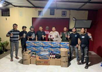 Tim Opsnal Polsek Rasbar Amankan 712 Botol Miras