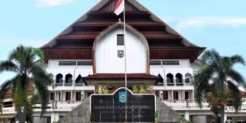 Bagi Bagi “Dana Siluman” Guncang DPRD NTB, Kejati Action  Panggil Dua Oknum Dewan