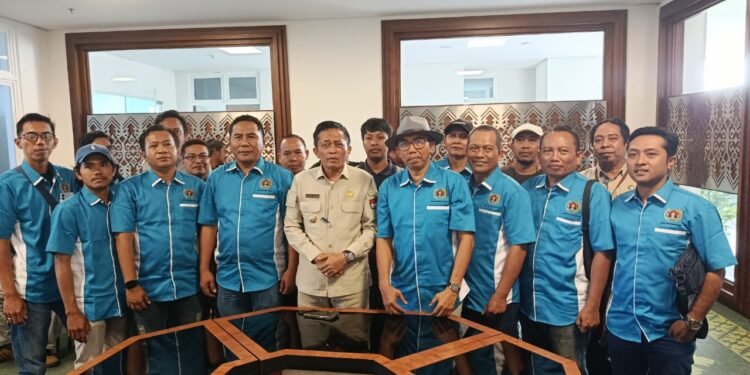 Bupati Loteng Sambut Hangat Pengurus PWI NTB, Bicarakan Sinergi Pers