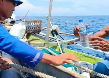 Tim SAR Temukan Nelayan yang Hilang di Lautan Sumbawa Barat