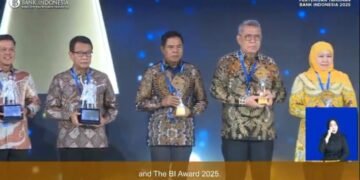 Sabet Penghargaan Nasional, Bupati Lotim Pengendalian inflasi dan Digitalisasi Terbaik di Kawasan Timur Indonesia