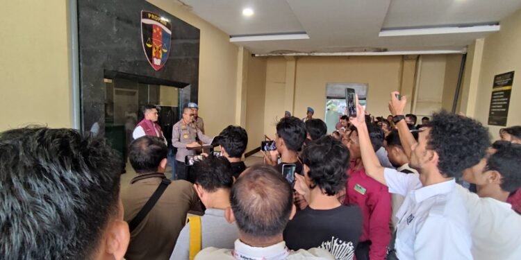 Permalukan Institusi Polri, Kasat Narkoba Polres Bima Dipecat