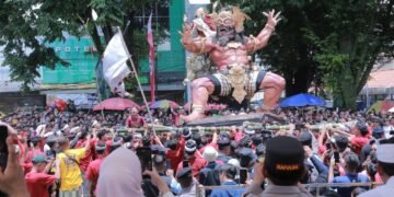 Kapolda NTB Hadiri Parade Ogoh-ogoh Nyepi 2026, Simbol Toleransi di Tengah Momentum Lebaran