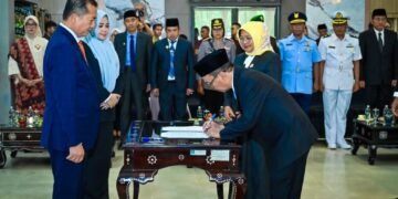 Lantik Sekda NTB, Gubernur Ajak Bangun NTB secara Berjamaah