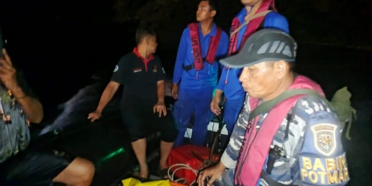 Terseret Arus, Pemancing Berhasil Dievakuasi Personil Ditpolairud dan Polsek Maluk