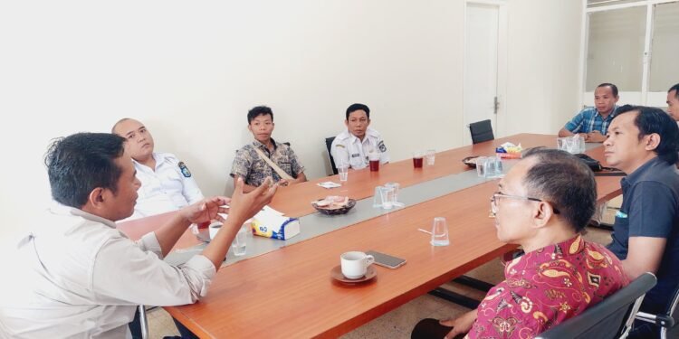 PWI NTB Terima Audiensi Dekan dan Mahasiswa FISIPol Universitas 45 Mataram