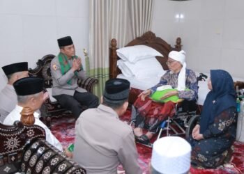 Kapolda NTB Minta Doa Ulama Sepuh Gumi Sasak
