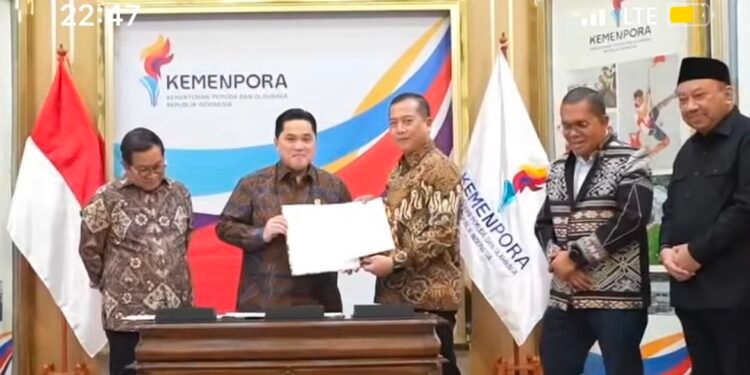 Gubernur NTB Resmi Terima SK Tuan Rumah PON XXII 2028
