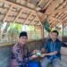 BAZNAS Lombok Timur Serahkan Kartu Asuransi kepada Kelompok Tani Barokah Zakat Desa Gunung Malang