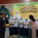 Hadiri Wisudawan Takhasus Ponpes NU Abhariyah, Wakil Ketua DPR RI Hj. Sari Yuliati Serahkan Bantuan PIP dan Bantuan Program Sanitasi
