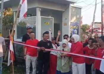 Bupati Lobar Lepas Jalan Sehat  Warga BTN Grya Taman Sari
