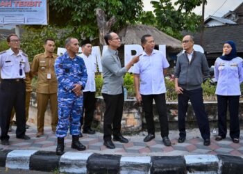 Atasi Kemacetan Rembiga, Miq Iqbal dan Bang Aji Mohan Turun Bersama