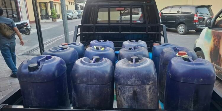 Penyalahgunaan BBM Bersubsidi Marak, Sepekan Poda NTB Amankan 4.419 Liter BBM dengan 7 Tersangka